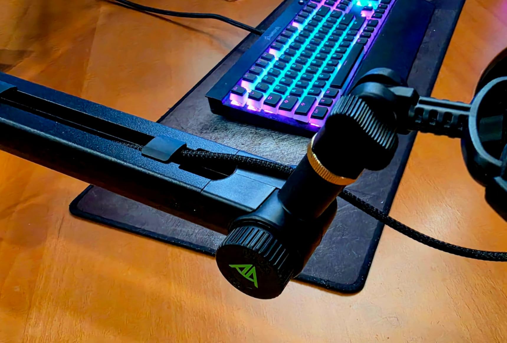 AA AUDIO ACCESSORY Mic Arm Desk Mount (Design for Heavy Mic) 6.6lbs Load Capacity, Stable Gear Lock Never Sags, Metal Low Profile Microphone Boom Stand for Shure SM7B SM7dB MV7, Blue Yeti, Rode PodMic customer photo 1