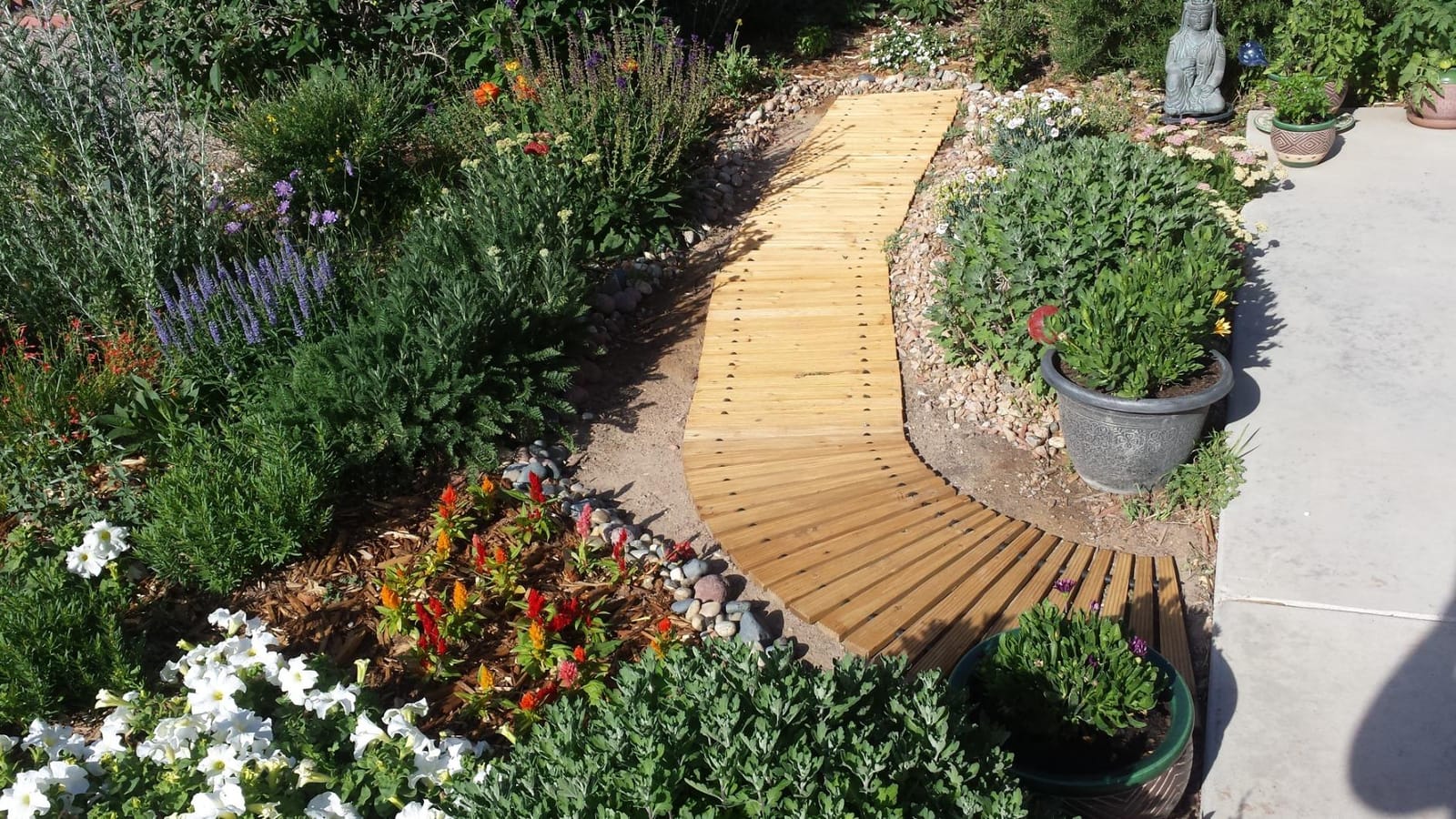 Plow & Hearth 6' Curved Outdoor Wooden Pathway | 17