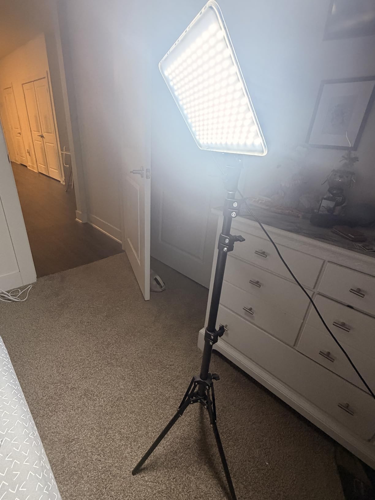 1-Pack LED Video Lighting Kit, Anautin 15W/1700Lux Photography Lighting with Tripod Stand, 2500-8500K Dimmable Streaming Light for Video Recording, Gaming, Podcast, Barber, Salon, TikTok, YouTube customer photo 1
