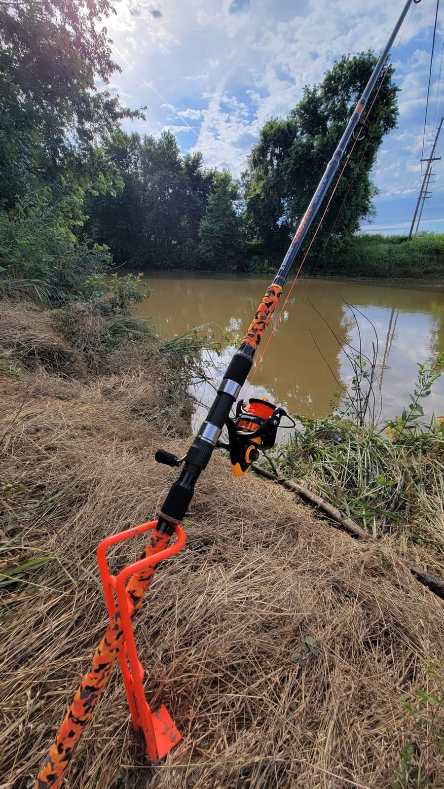 Sougayilang 3 Piece Surf Fishing Rod Combo Medium/Heavy Travel Spinning Rod with 4000/5000 Size Reel Baitfeeder Combo(9'/10'/11'12') customer photo 1