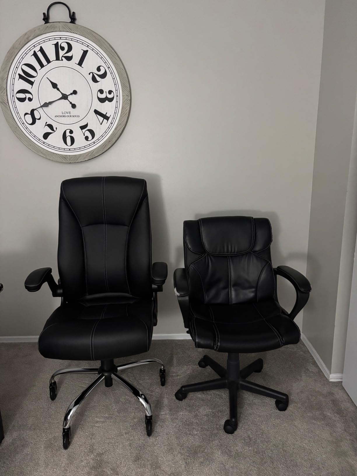 Big and Tall Office Chair for Heavy People, 400LBS High Back Extra Wide Executive PU Leather Office Chair with Flip-Up Armrests, Quiet Rubber Wheels, Comfortable Home Office Desk Chair (White) customer photo 2