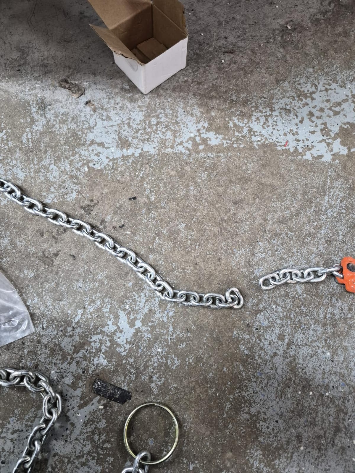 VEVOR Manual Lever Chain Hoist, 1T 2200LBS Capacity Heavy Duty Come Along, 10FT Lift G80 Alloy Steel Chain with Dual Pawl Mechanical Brake,360°Rotating Hooks, for Warehouse Construction Garage customer photo 1