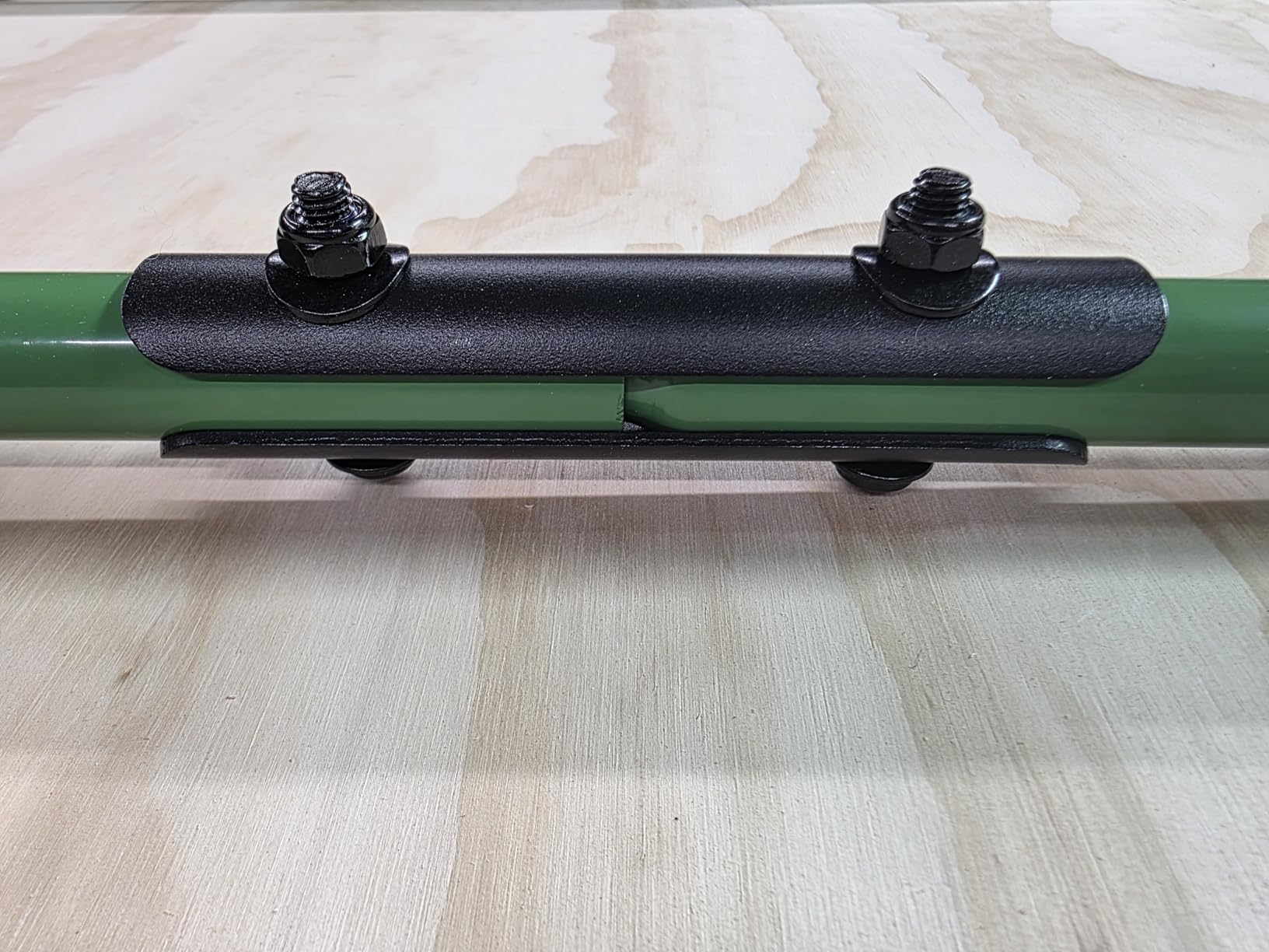 56'' Heavy Duty Broadfork for All the Soils, Detachable Pitchfork, 5 Sharp Cambered 11'' Tines Bord Fork Garden Tool, Ergonomic Handles, Good Package, Easy Assembly, Cultivator & Tiller, Green. customer photo 1