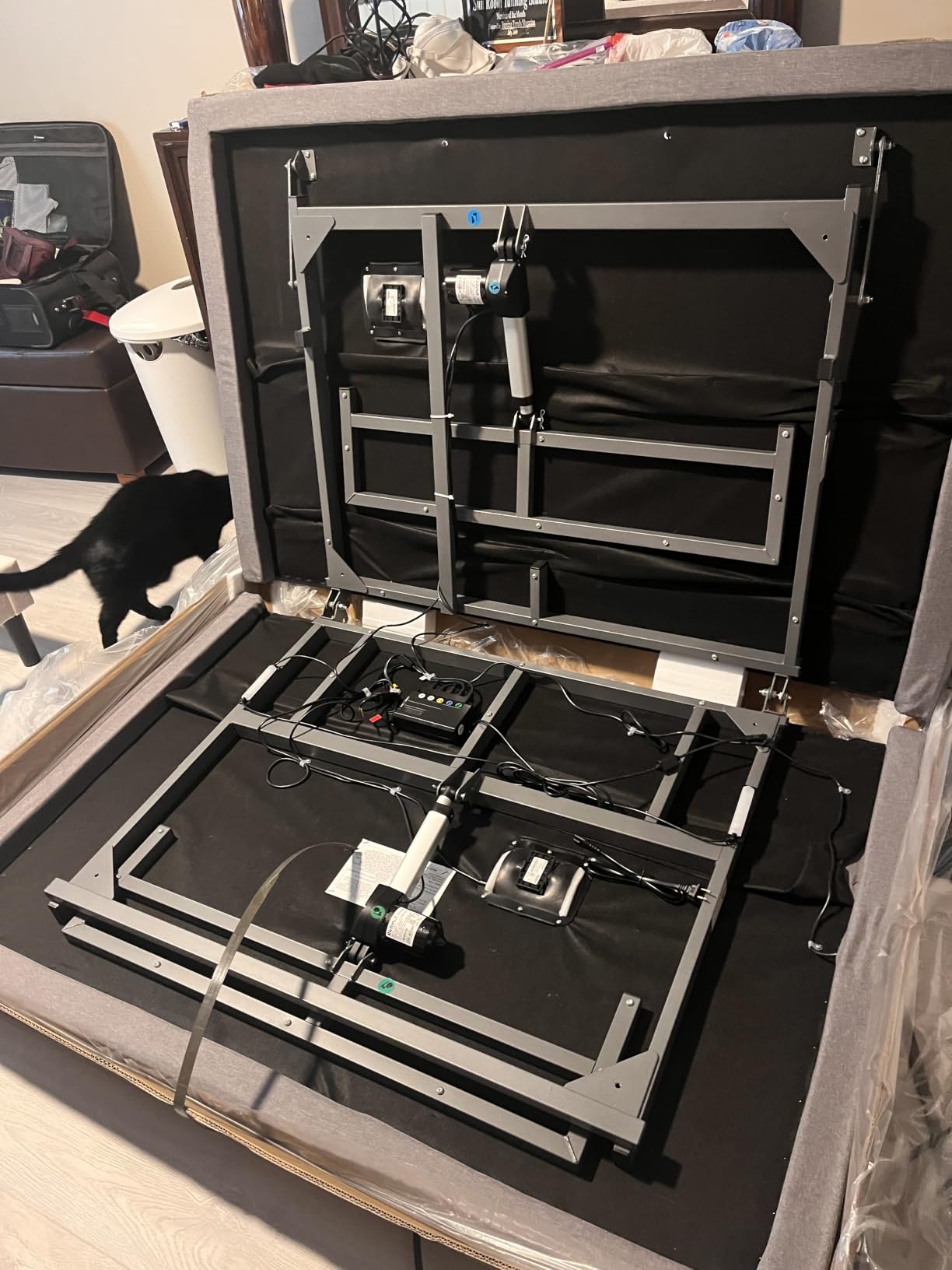 King Adjustable Bed Frame with Massage, Wireless Remote, Head Foot Incline, USB, Underbed Light - Heavy Duty Platform, Zero Gravity Bedframe customer photo 2