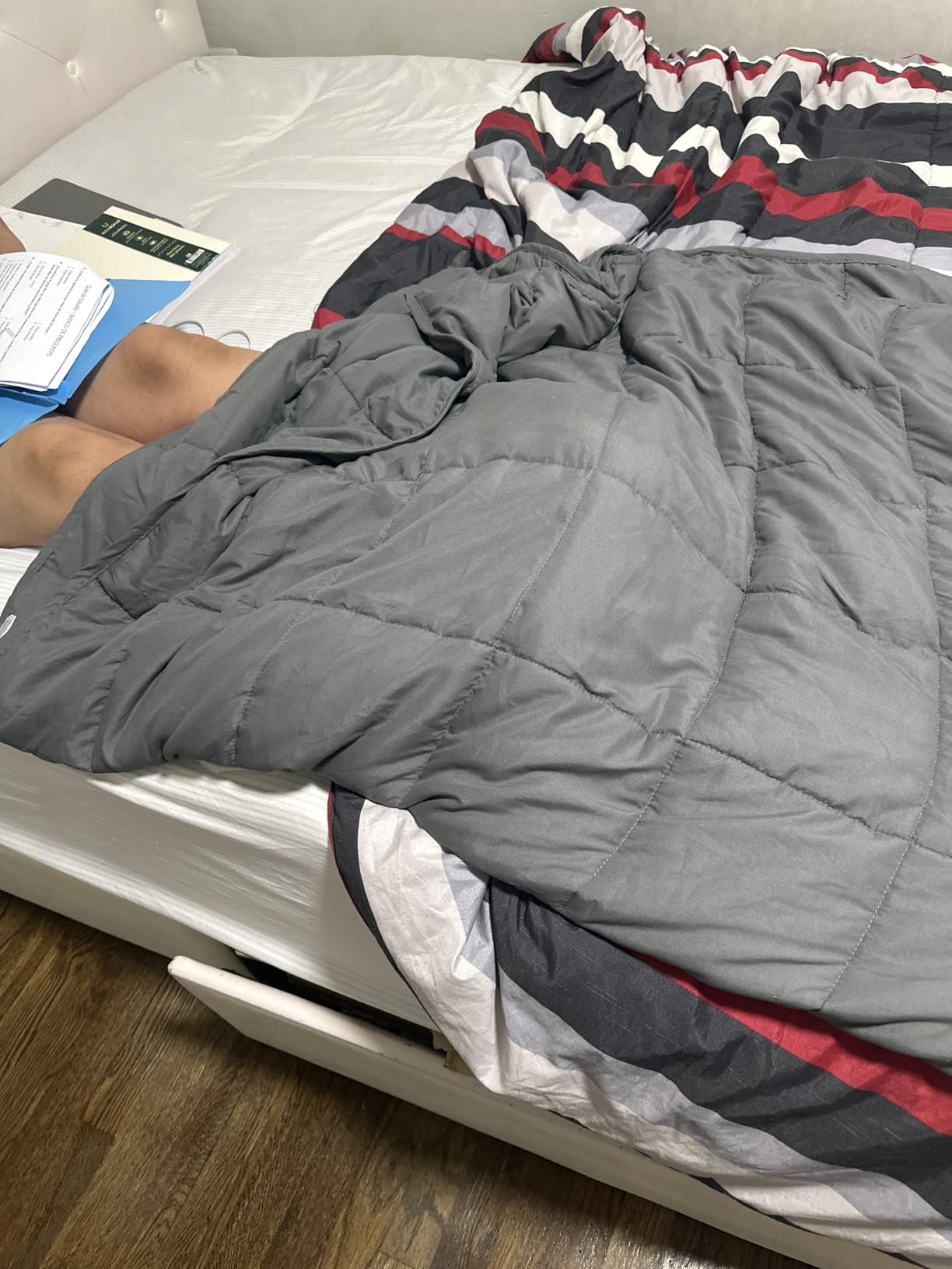 Smart Queen Weighted Blanket 25lbs (78”x85”,Grey) King Size Soft Cooling Heavy Blanket for Sleeping, Breathable All Season Comfort with Premium Glass Beads,Machine Washable customer photo 2