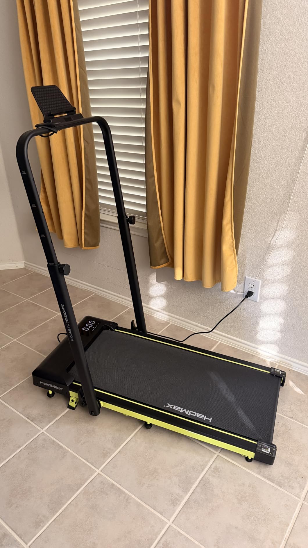 Walking Pad Treadmill with Incline and Height Adjustable Handle Bar customer photo 2
