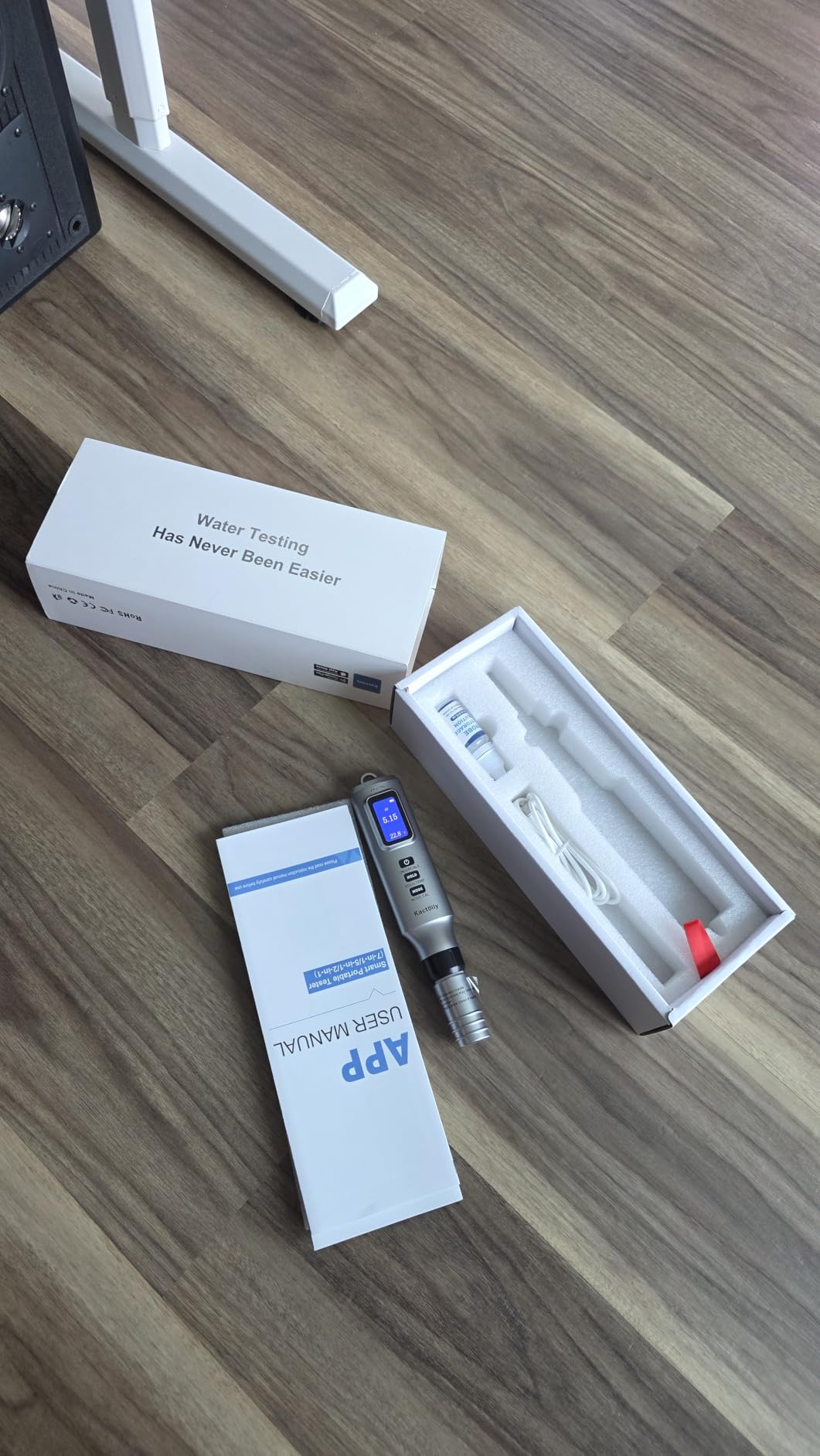 Smart Pool Salt Tester & pH Meter with APP, 7-in-1 Digital Water Tester for pH, Salinity, ORP, EC, TDS, SG & Temperature, Rechargeable Water Test Kit for Saltwater Pools, Hot Tub & Aquariums. customer photo 1