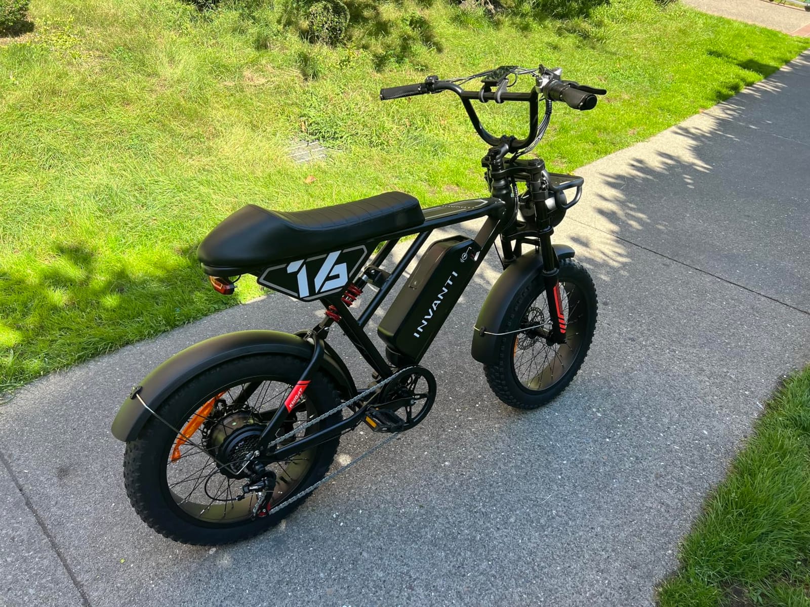 INVANTI Electric Bike for Adults, Electric Dirt Bike 750W Peak Motor,70 Miles E-Bike with 48V 15.6AH Removable Battery, 20