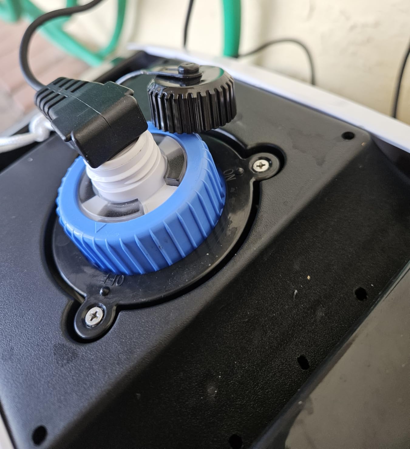 Winny Pool Cleaner-OS300 Pro Cordless Robotic Pool Vacuum, One Knob Start customer photo 2