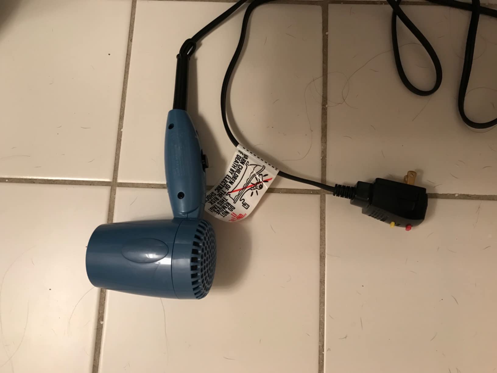 Conair Dual Voltage Hair Dryer, Compact Folding Handle Design, 1600W customer photo 2