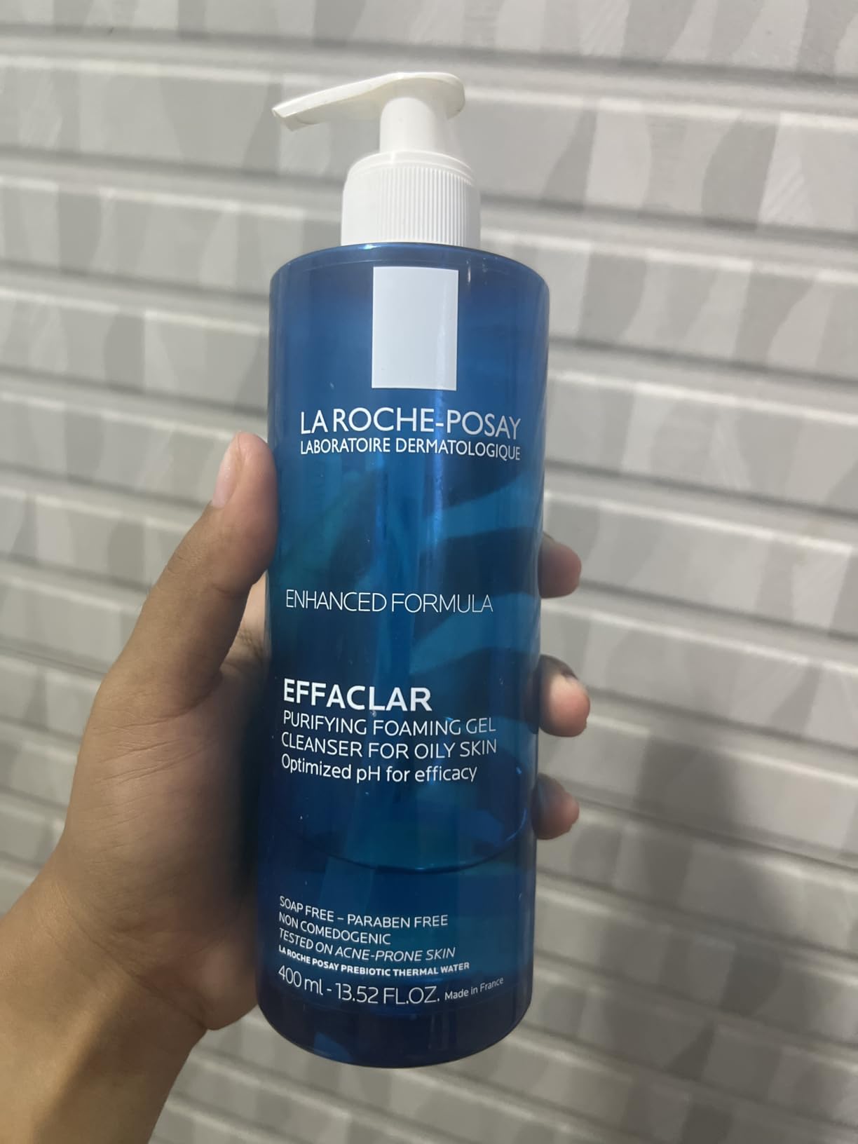 La Roche-Posay Effaclar Foaming Gel Cleanser for Oily Skin customer photo 1