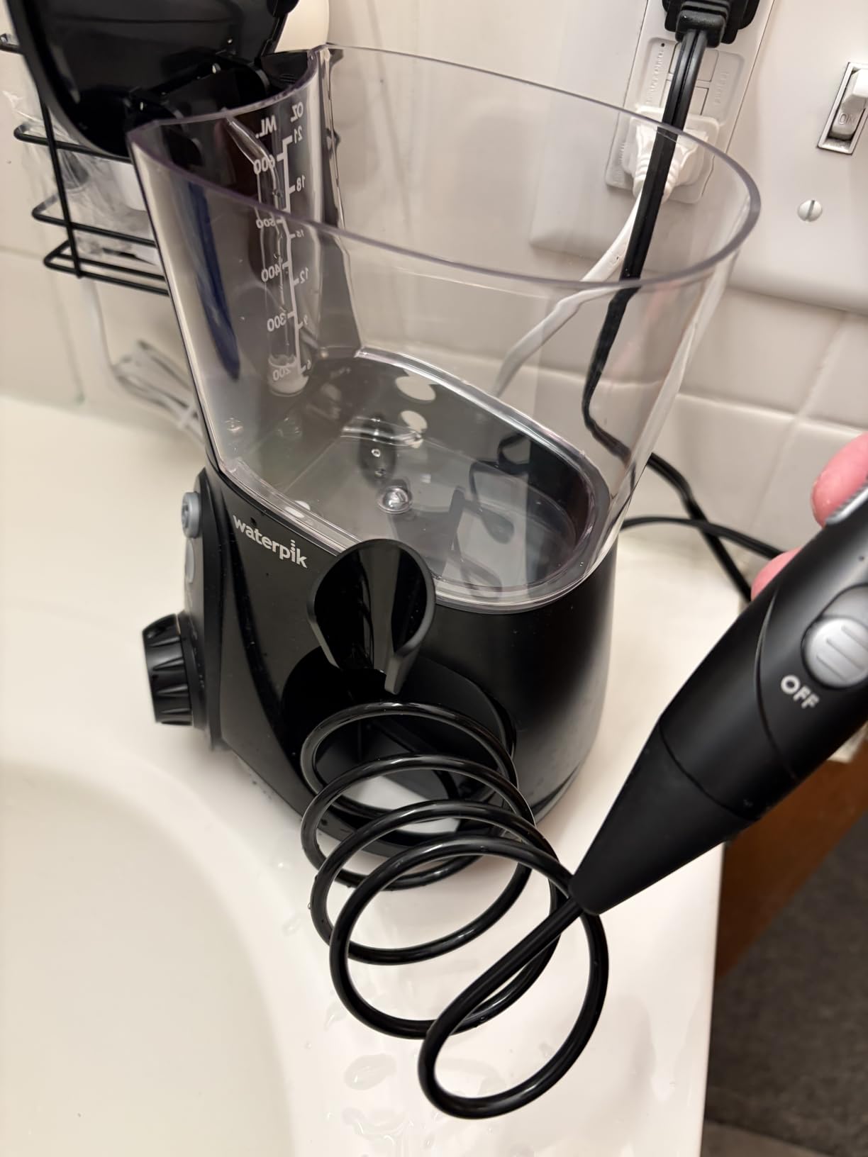 Waterpik Aquarius Countertop Water Flosser with 10 Settings, 7 Tips, White customer photo 2