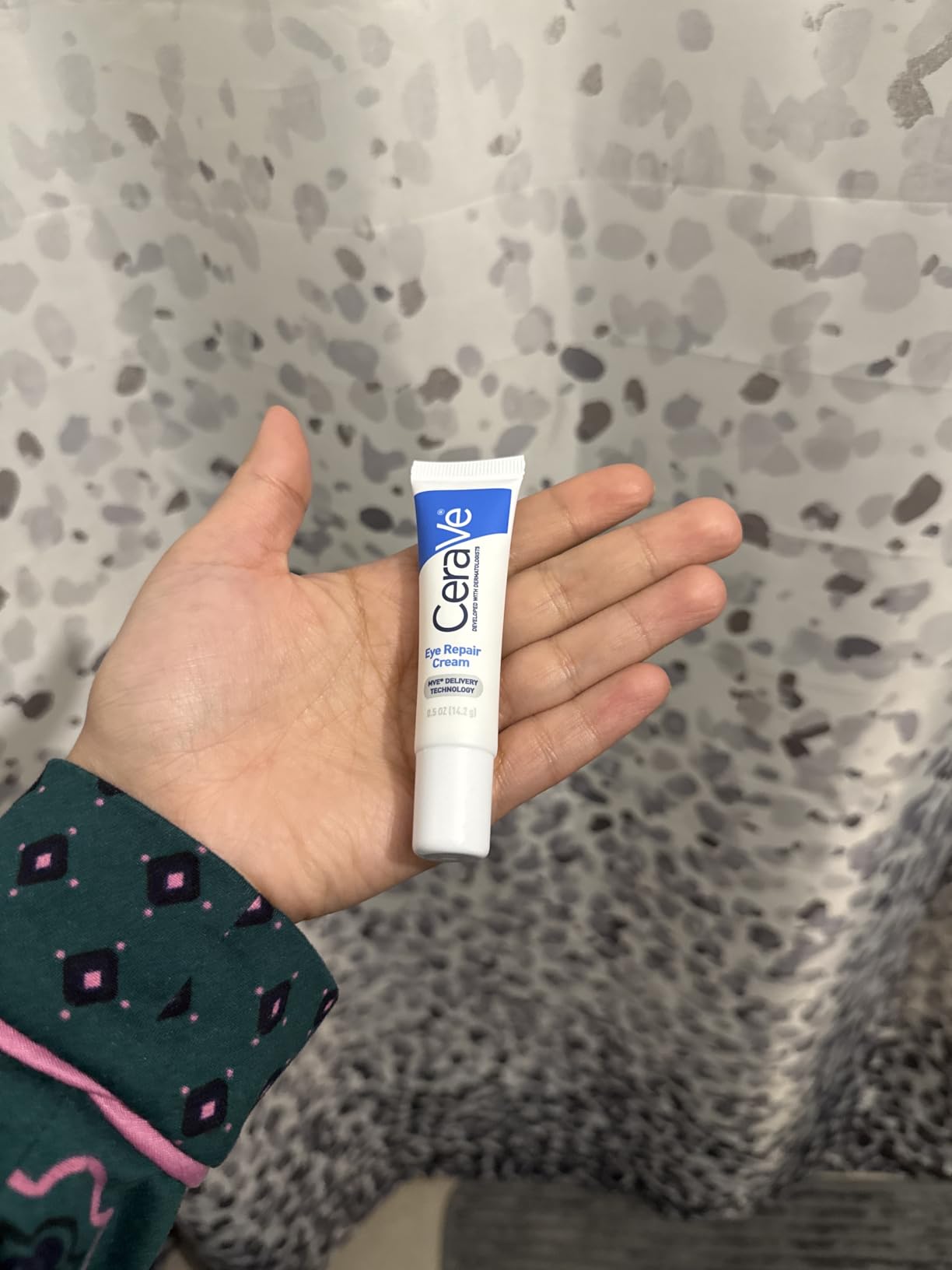 CeraVe Eye Repair Cream, Hyaluronic Acid Eye Cream for Dark Circles, 0.5oz customer photo 1