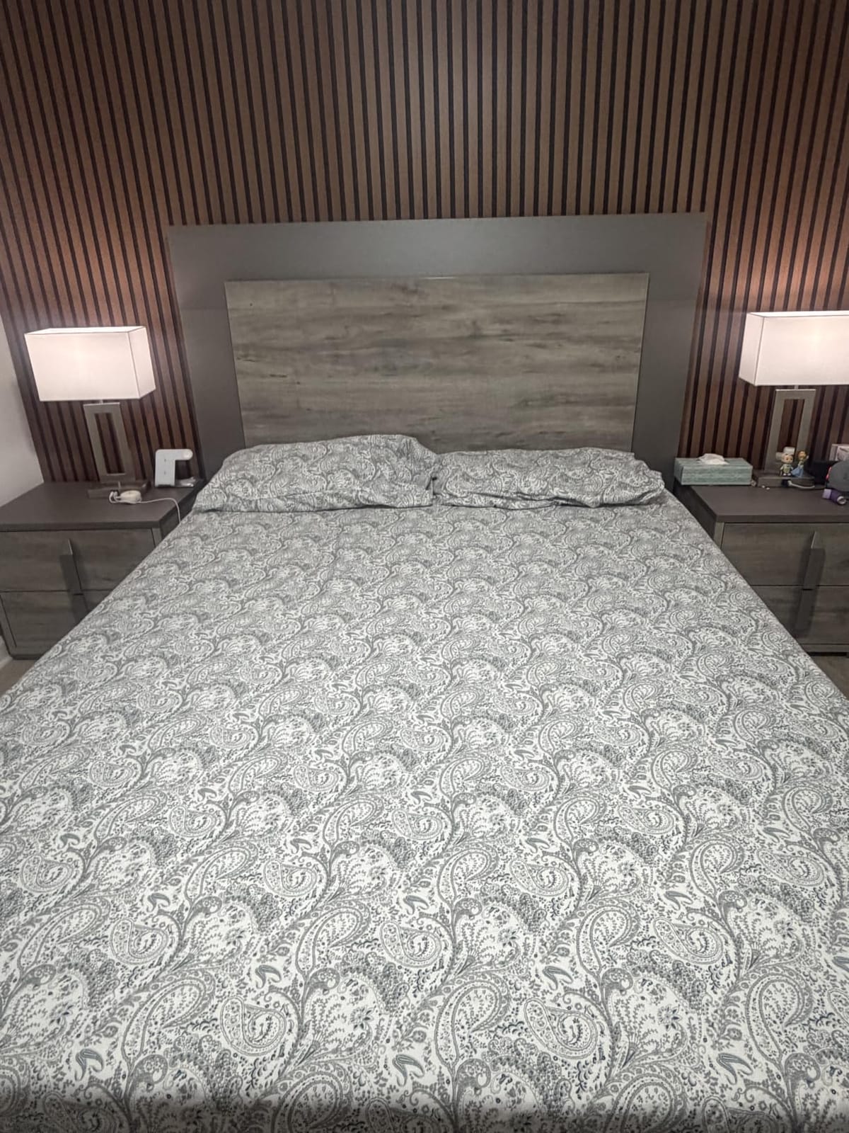 Mellanni Iconic 4-Piece Bed Sheet Set, 16