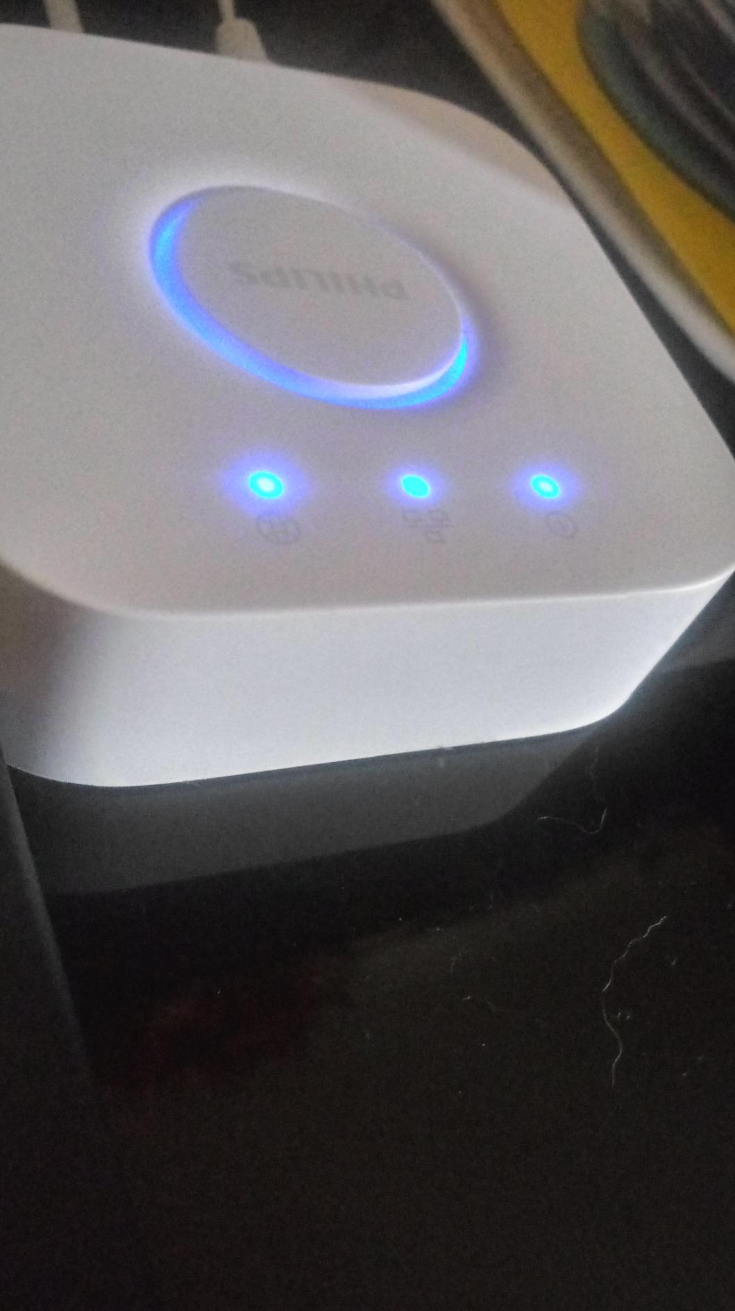Philips Hue Bridge, Unlock the Full Potential of Hue Bridge System, Multi-Room and Out-of-Home Control, Create Automations and Zones, Smart Lighting Hub, Works with Voice and Matter-Compatible customer photo 2