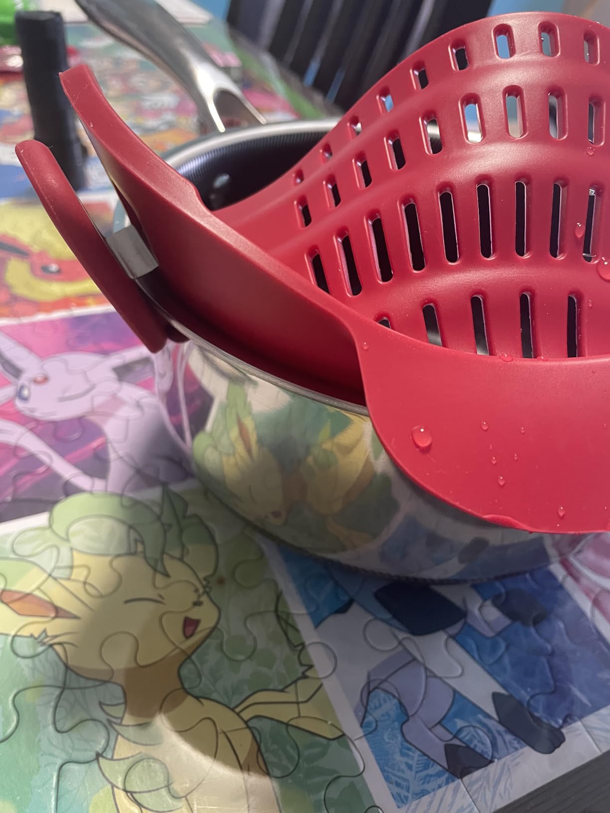 Kitchen Gizmo Snap N' Strain - Silicone Pasta Strainer Clip-On for Pots and Pans - Heat Resistant Colander for Vegetables and Noodles - Kitchen Gadgets for Cooking - Space-Saving Design - Gray customer photo 2
