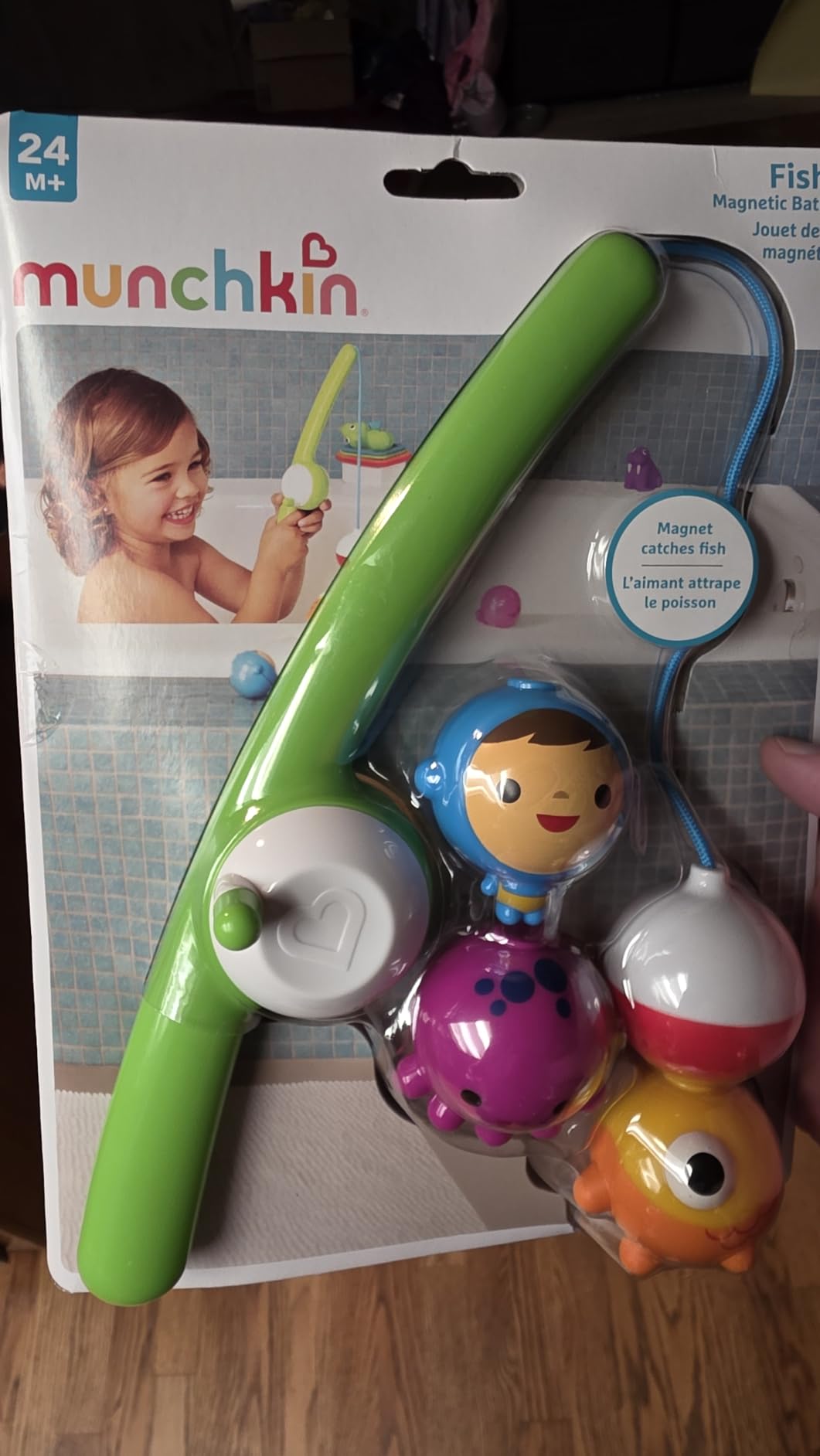 Munchkin® Fishin'™ Magnetic Baby and Toddler Bath Toy, 4pc Set customer photo 2