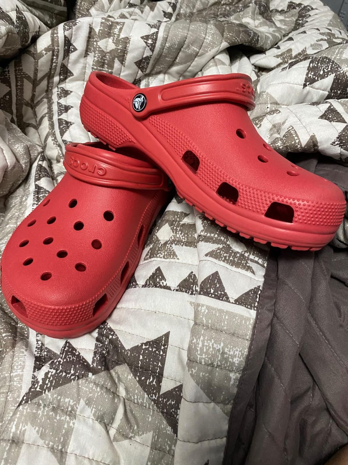 Crocs Unisex-Adult Classic Clogs customer photo 1