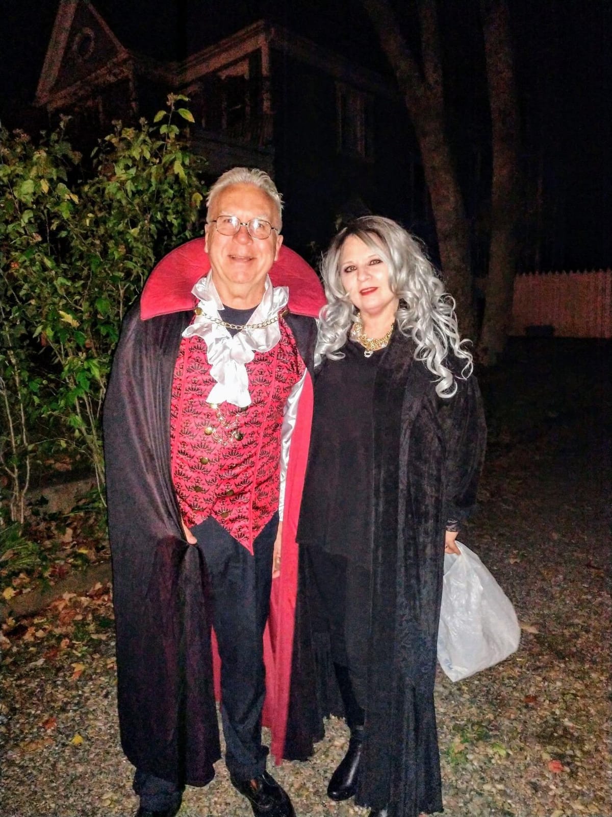 Spooktacular Creations Halloween Men Vampire Costume,Halloween Men's Vampire Cape, Dracula Costume Men customer photo 2