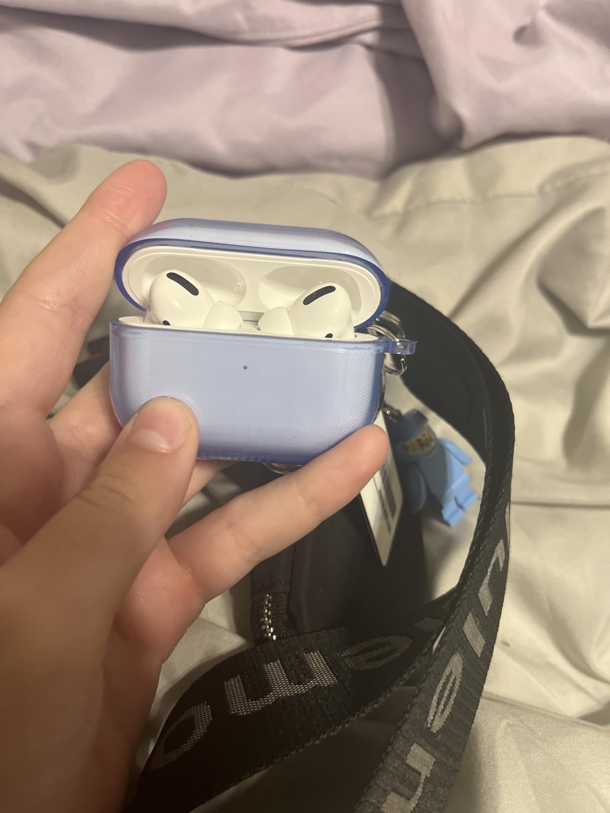 Apple AirPods Pro - 1st Gen (Renewed) customer photo 2