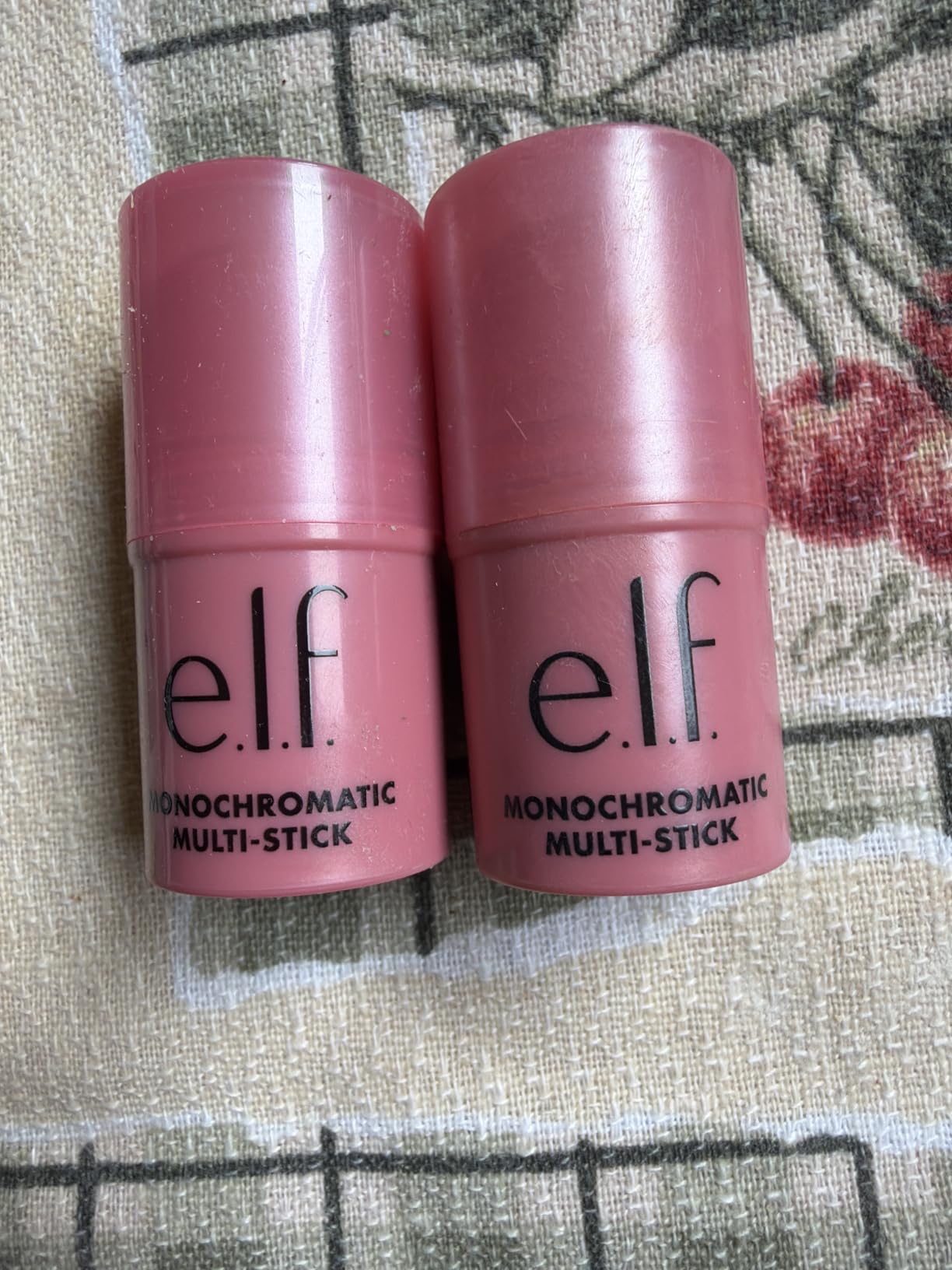e.l.f. Monochromatic Multi Stick, Cream-to-Powder, Glimmering Guava customer photo 1