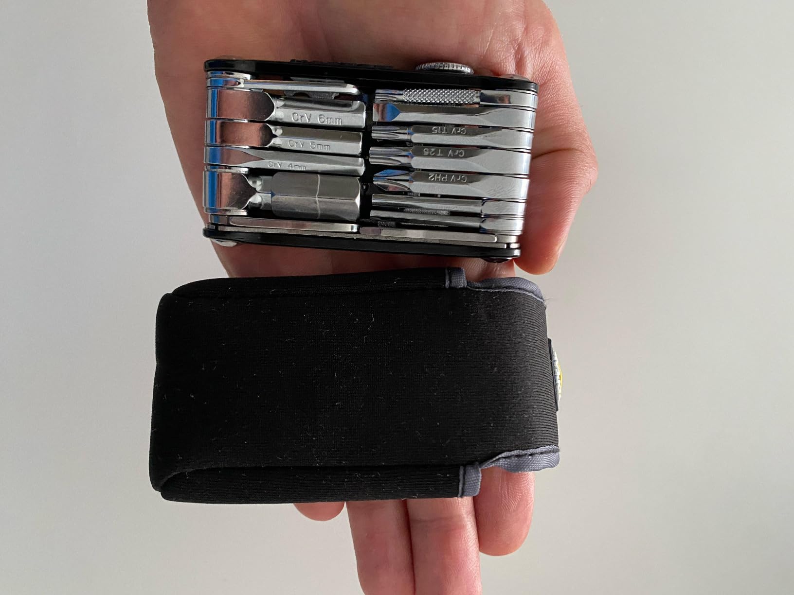 Topeak Mini PT30 Multi-Tool – 30-Function Pro-Quality Bike Repair Tool with Tubeless Tire Repair, Chain Tool, Hex/Torx Wrenches, Screwdrivers & Neoprene Case – Compact Chrome Vanadium Design customer photo 2