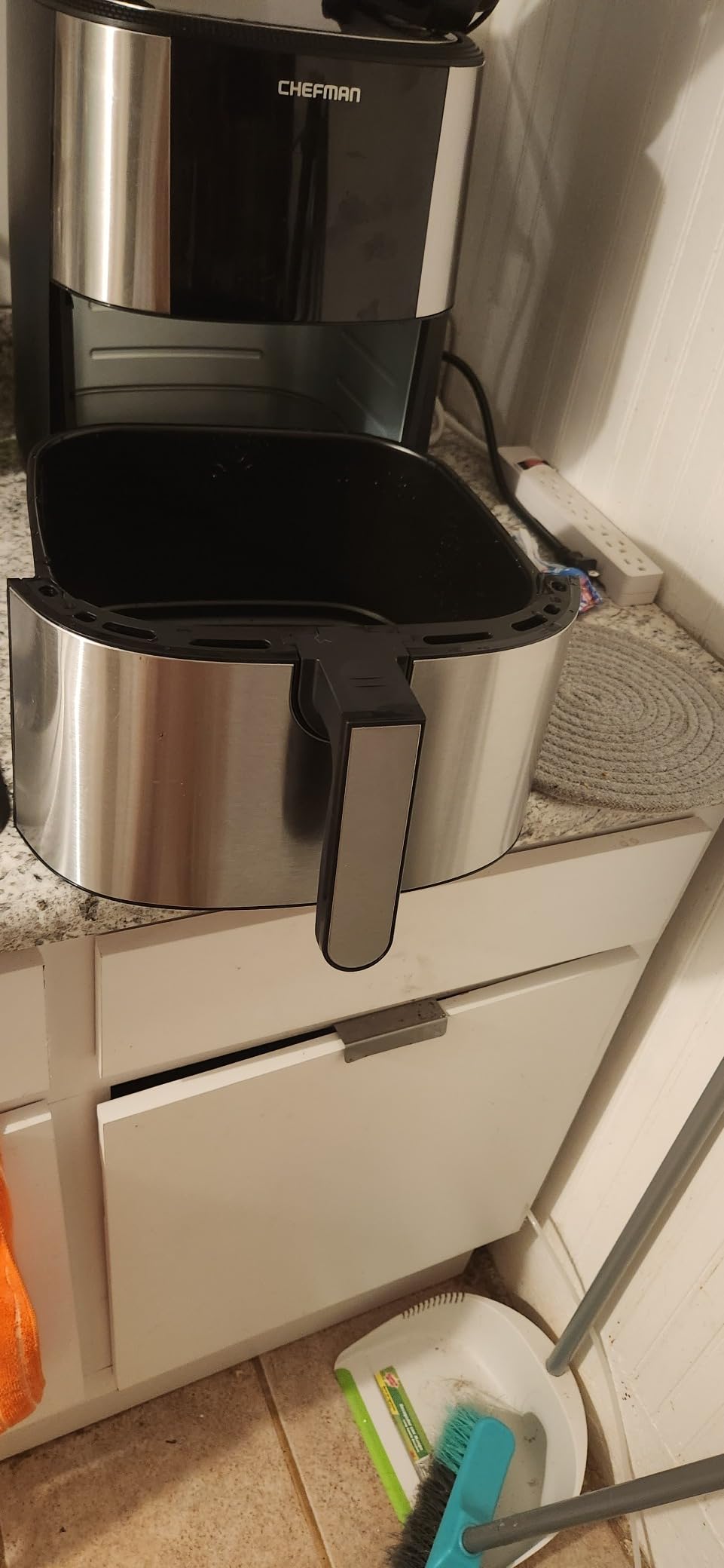 Chefman Air Fryer 8 Qt | TurboFry® 4-in-1 with 450°F Hi-Fry Option for Crispier Results | Bake, Dehydrate, Frozen | XL Nonstick Dishwasher-Safe Basket | Stainless Steel customer photo 1