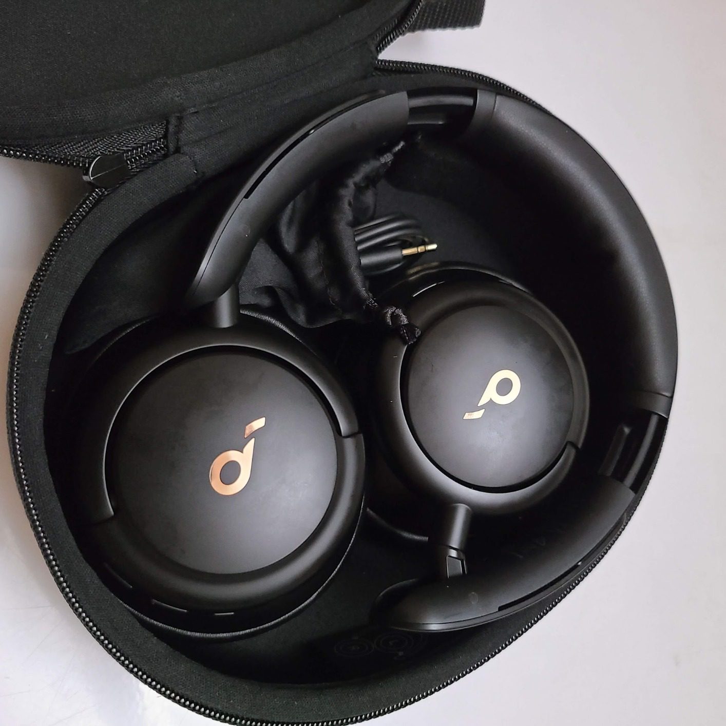 Soundcore by Anker Q30 Hybrid Active Noise Cancelling Headphones, Black customer photo 2