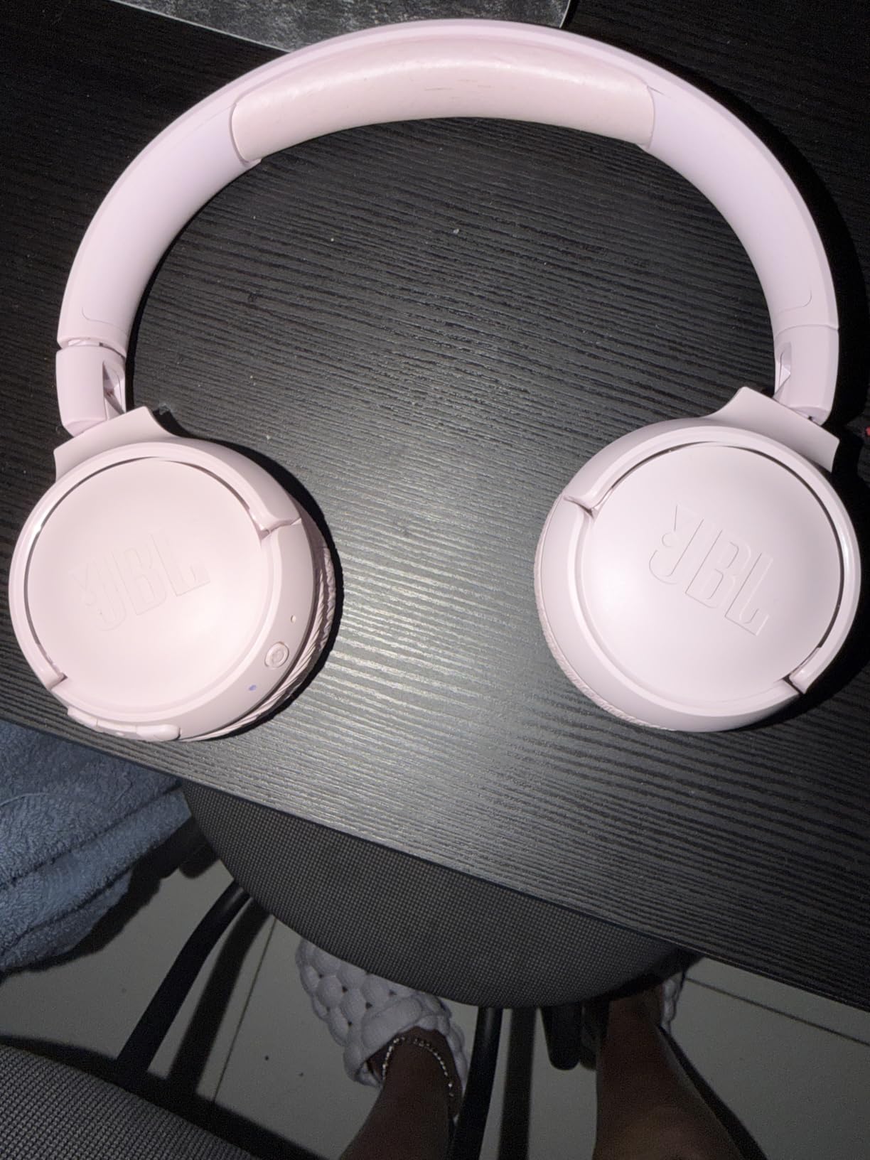 JBL Tune 510BT - Bluetooth headphones with up to 40 hours battery, microphone for call, foldable and comfortable, Android and iOs compatible (White) customer photo 2