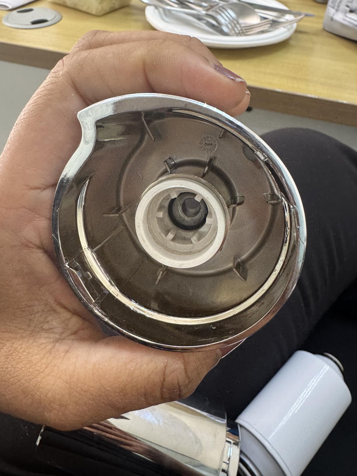 PHILIPS Shower Filter, Reduces Chlorine & Heavy Metals, AWP1775CH/37 customer photo 1