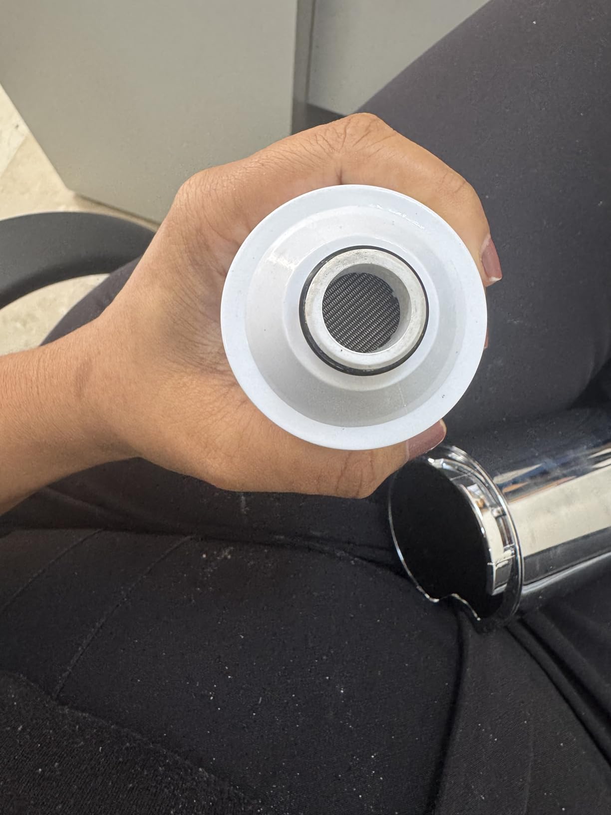 PHILIPS Shower Filter, Reduces Chlorine & Heavy Metals, AWP1775CH/37 customer photo 2