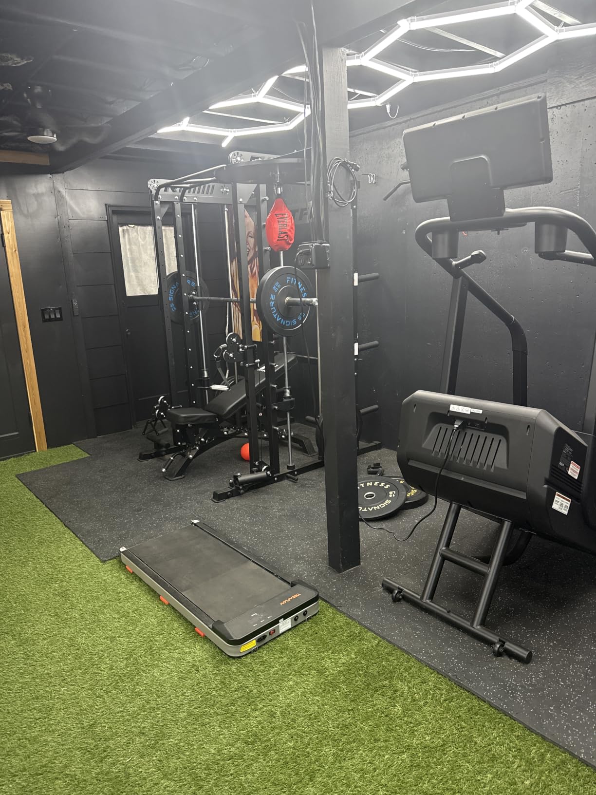 SUPERJARE 0.56'' Thick 48 Sq Ft Rubber Top Gym Flooring for Home Gym customer photo 2