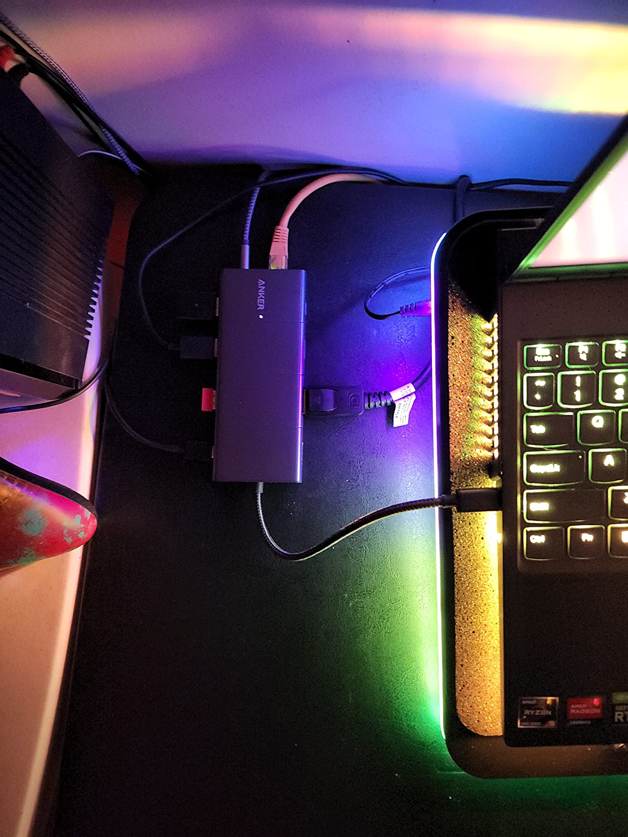 Anker USB-C Hub, 11-in-1 Docking Station Dual Monitor with 4K HDMI and DP customer photo 2