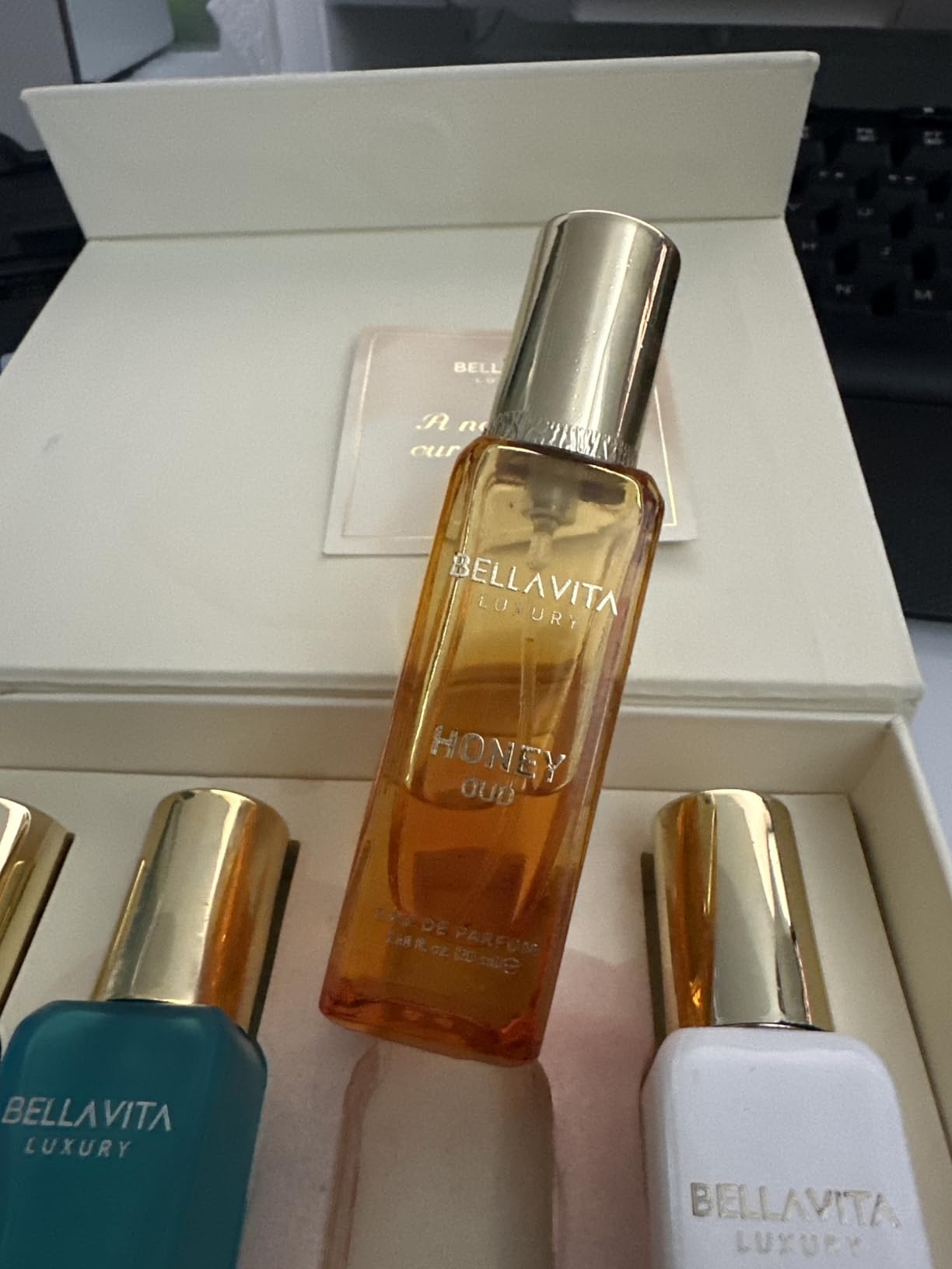 Bellavita Luxury Unisex Perfume Gift Set with Honey & White Oud, Skai, & Fresh | 80ml | Perfume for Men and Women | Honey, Artemisia Lemon, Bergamot, & Sweet Almond Notes customer photo 1