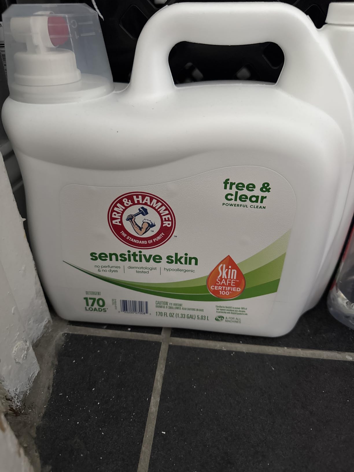 ARM & HAMMER Sensitive Skin Free & Clear Liquid Laundry Detergent customer photo 2