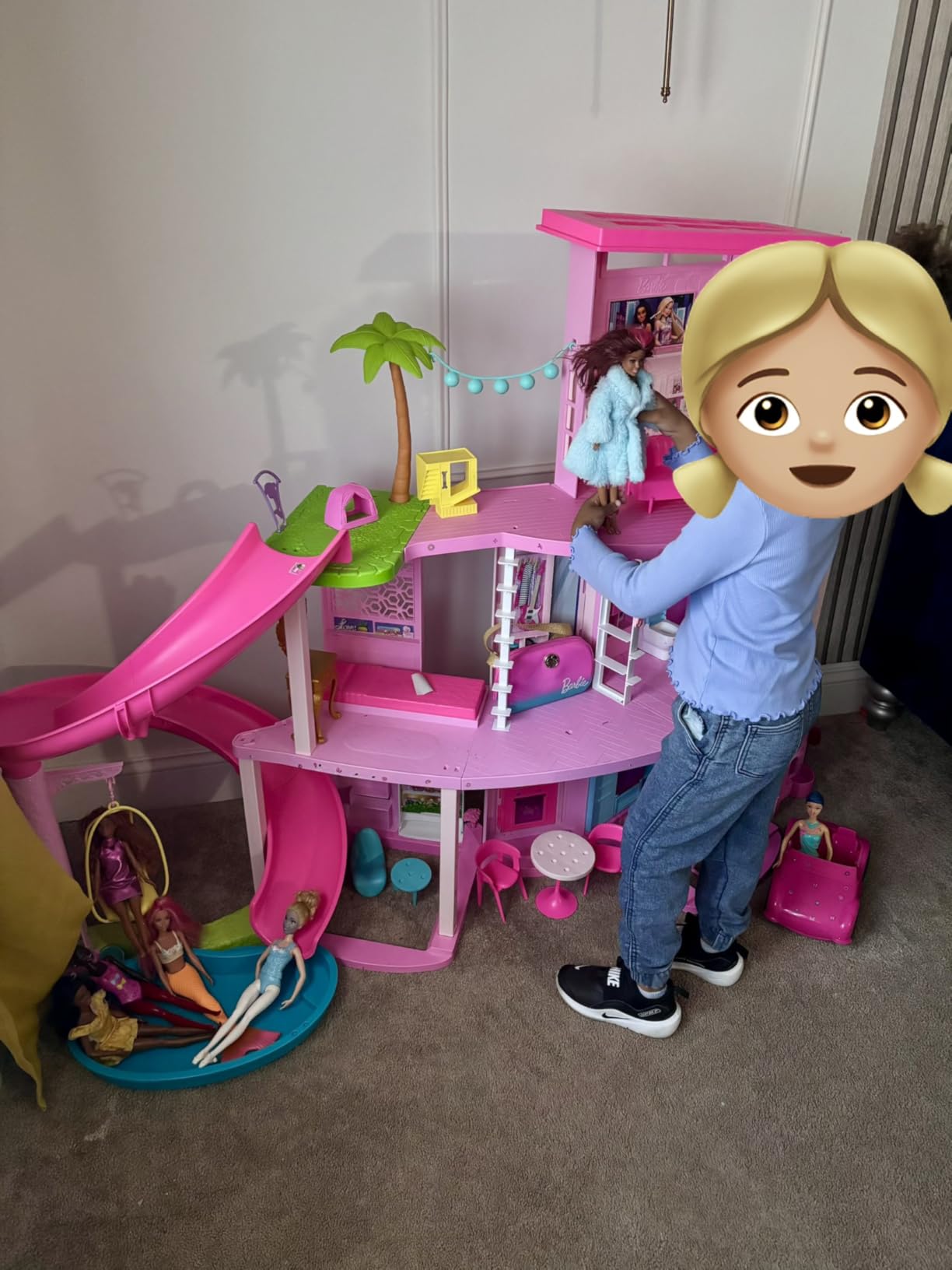 Barbie DreamHouse, Pool Party Doll House customer photo 1