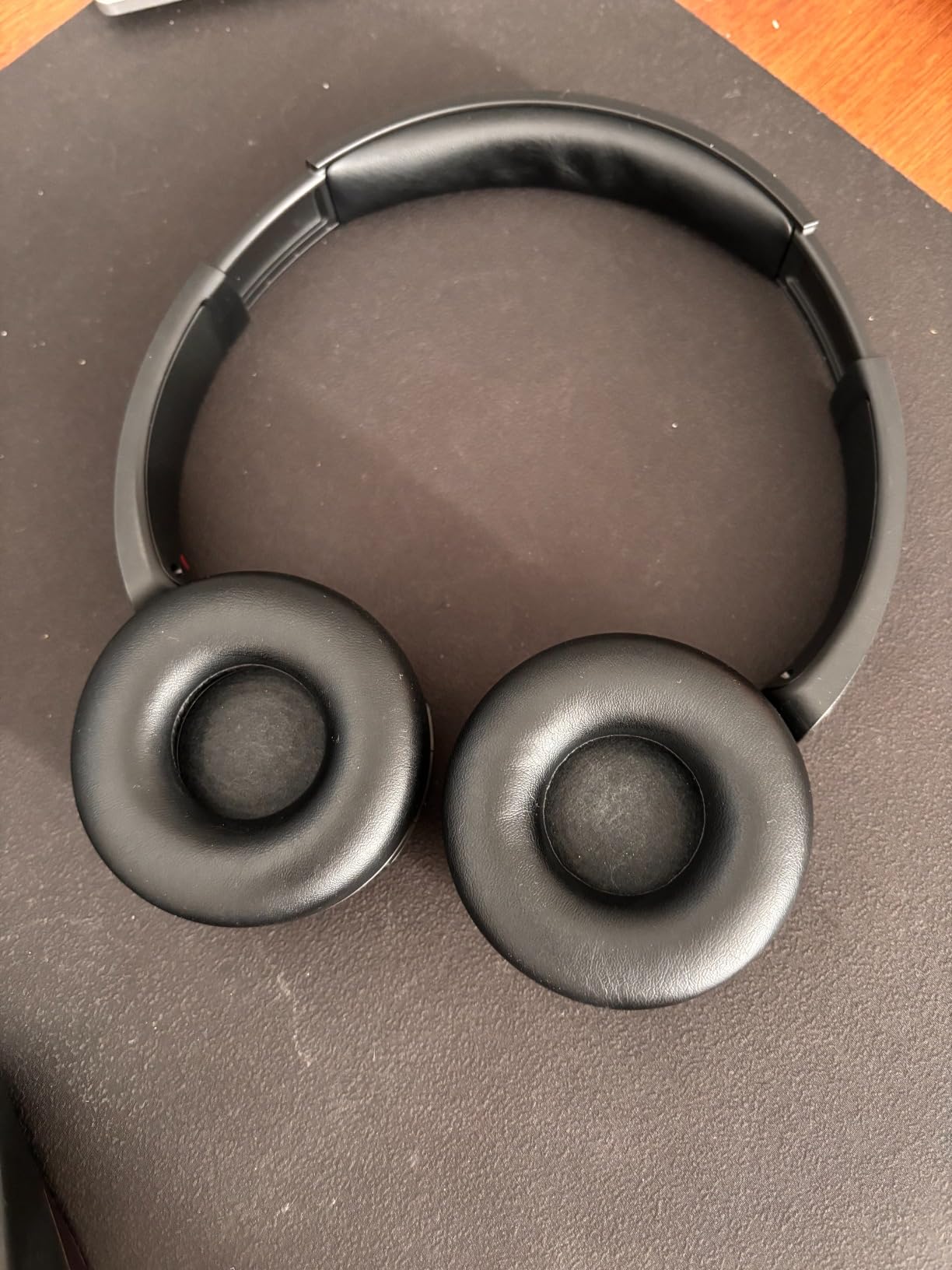 Sony WH-CH520 Wireless On-Ear Bluetooth Headphones with Microphone, Black customer photo 1