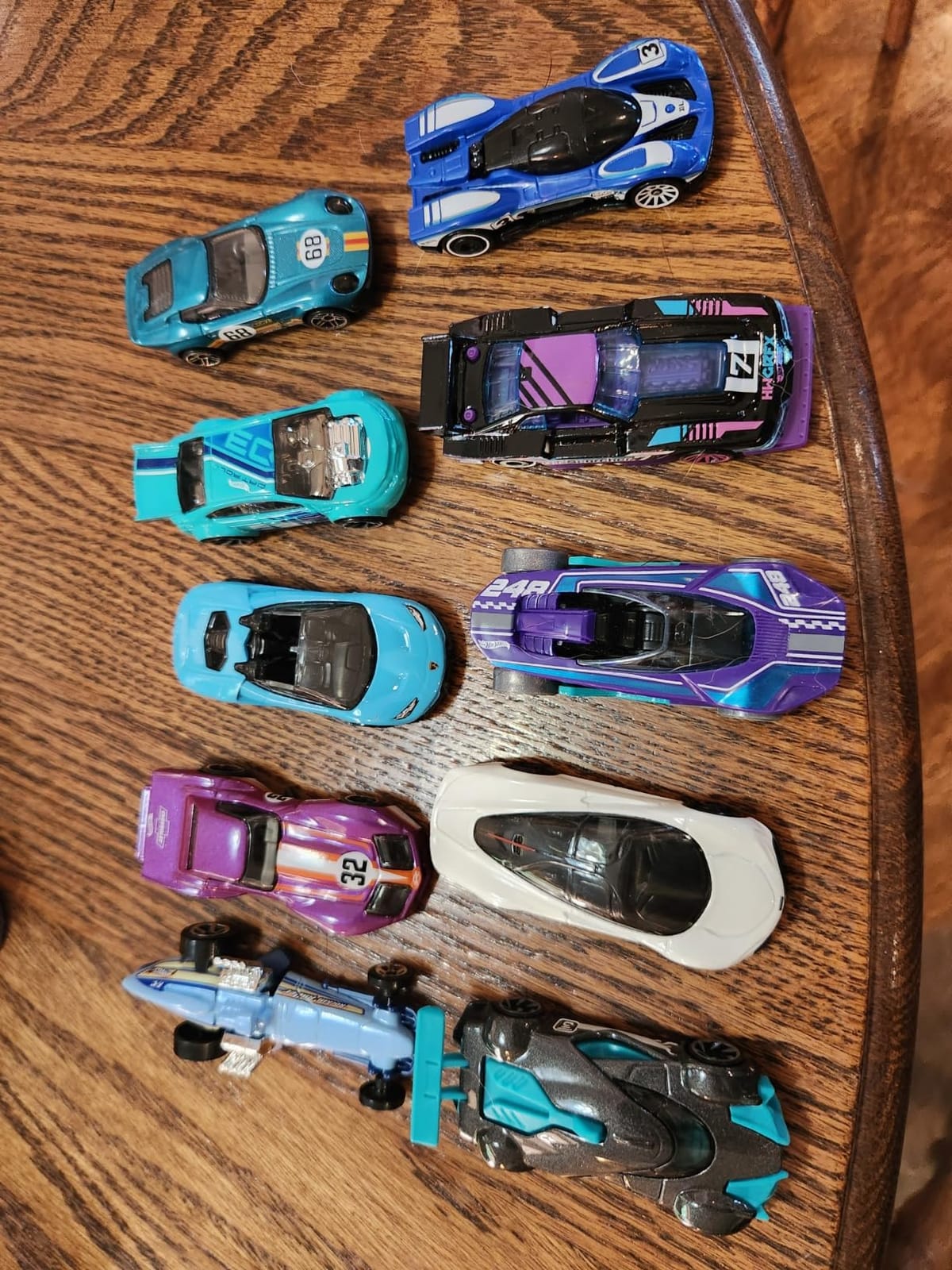 Hot Wheels 10-Pack of Toy Race Cars (Styles May Vary) customer photo 2