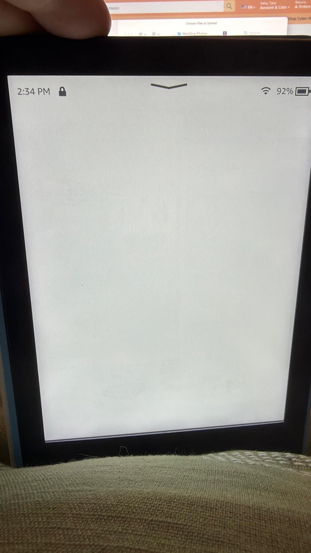Amazon Kindle Kids 16GB (newest model) - If it breaks, we will replace it, includes ad-free books and cover, with glare-free display, faster page turns - Space Whale customer photo 2