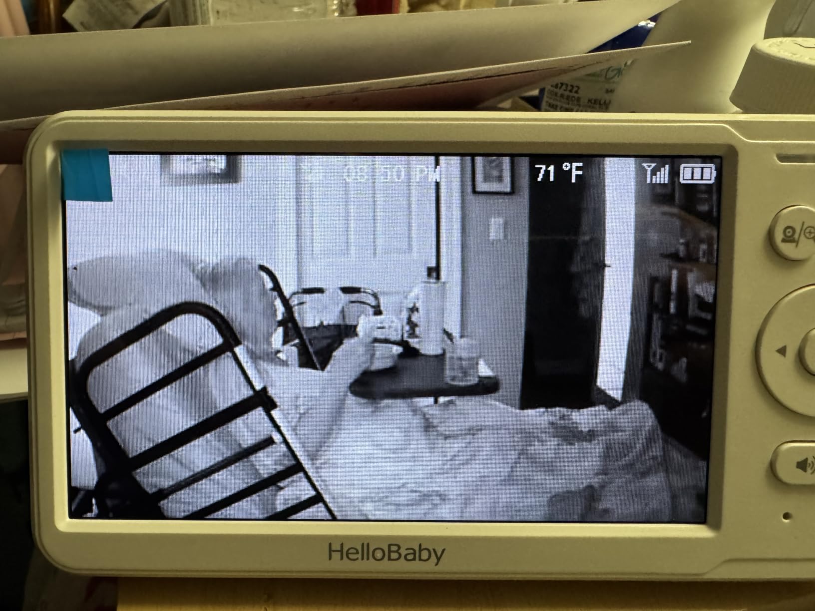 HelloBaby 6'' No WiFi Video Baby Monitor with Camera Audio, 30H Battery customer photo 1