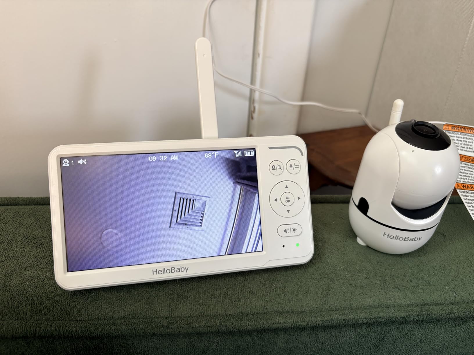HelloBaby 6'' No WiFi Video Baby Monitor with Camera Audio, 30H Battery customer photo 2