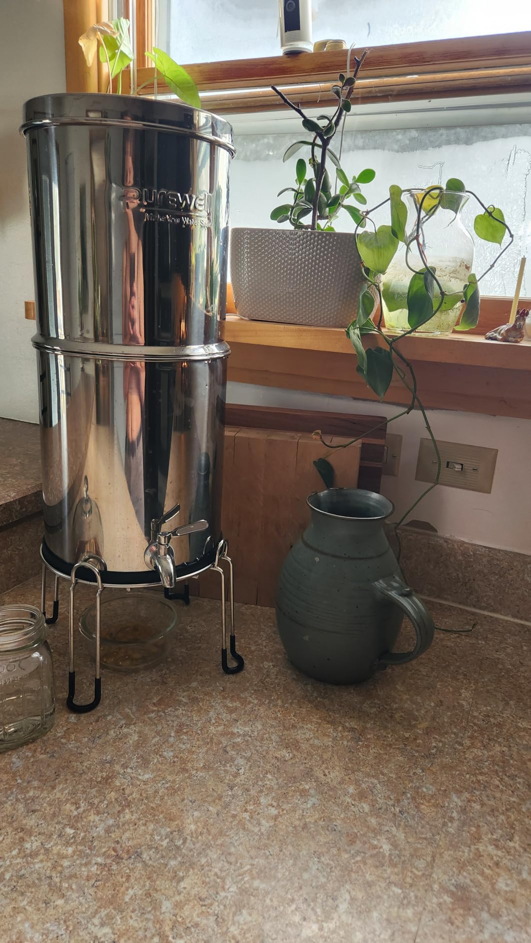 Purewell 6-Stage Alkaline Water Filter System, 0.01μm Ultra-Filtration Countertop System with 4 Filters, Metal Water Level Spigot and Stand, pH 8-9, 2.25G, PW-OB-PH customer photo 1