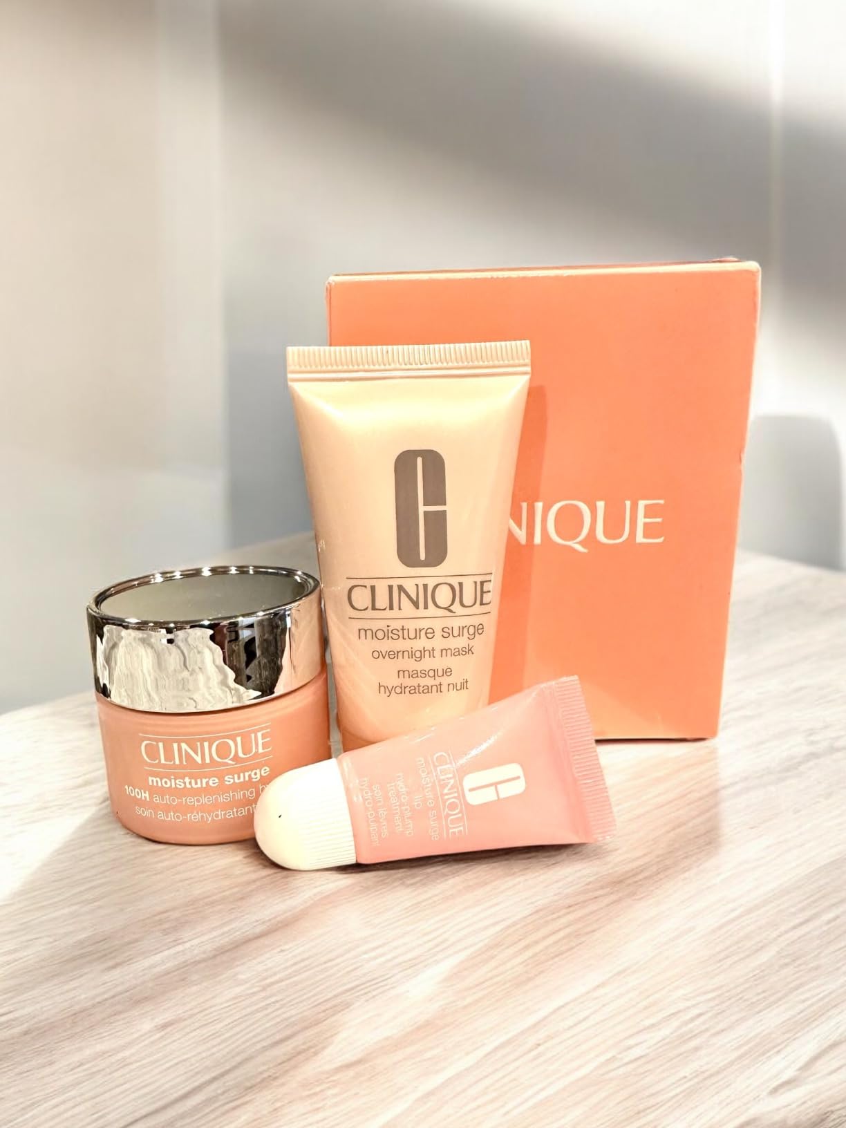 Clinique Hydration Heroes Gift Set | Moisture Surge 100H Moisturizer | Moisture Surge Overnight Mask | Lip Treatment | Hydrating + Glow | Includes 3 Travel Size Pieces customer photo 1
