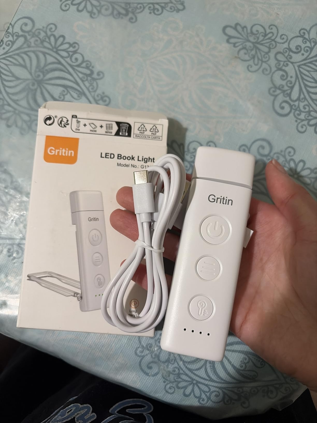 Gritin Book Light Rechargeable, Clip on LED Reading Light for Books in Bed customer photo 1