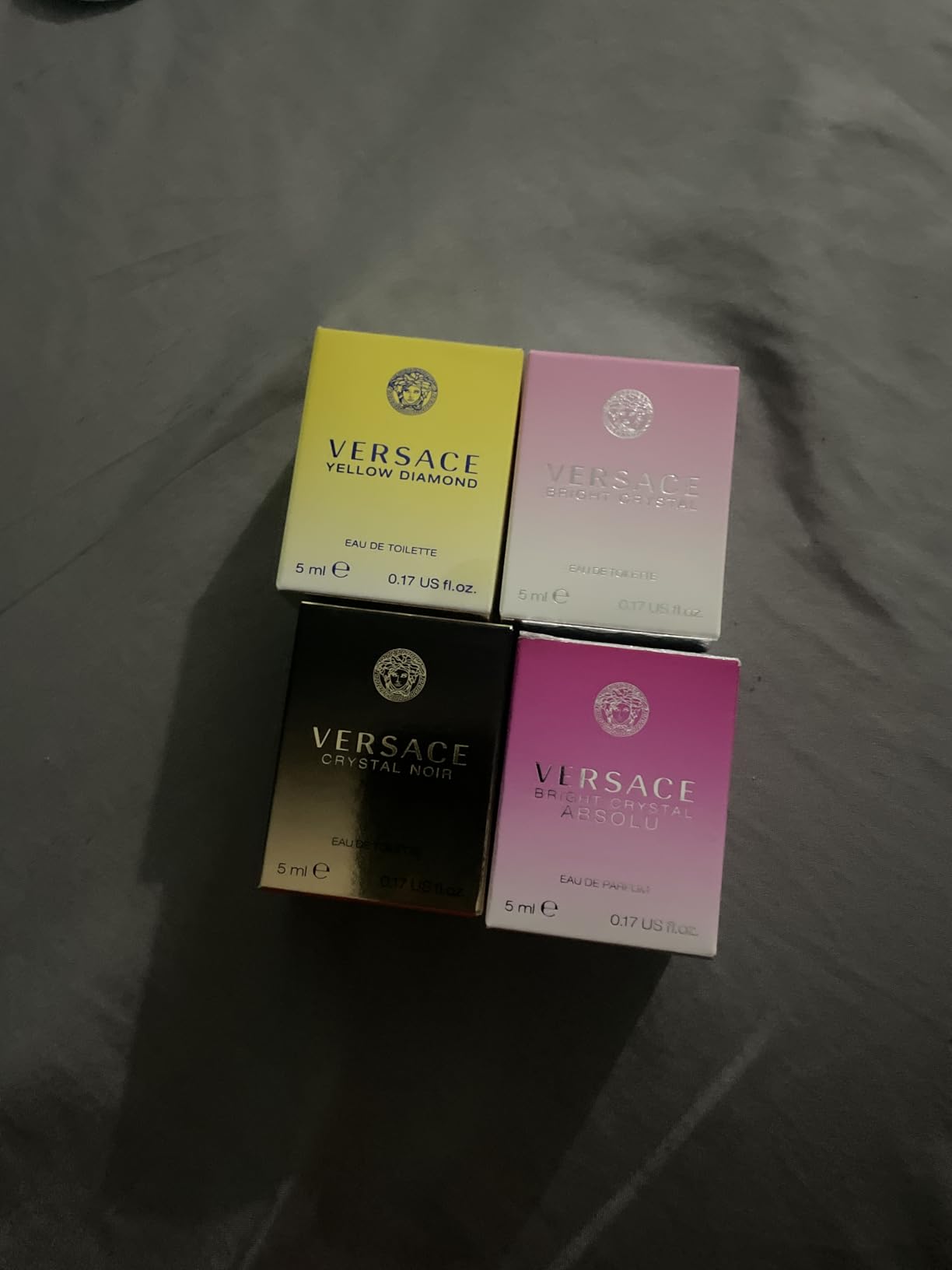 Versace Perfume for Women Set of 4 Mini, Bright Crystal, Yellow Diamond, Crystal Noir, Bright Crystal Absolu, Perfume for Women Fragrance Sampler Set Designer Womens Samples (4 Count, 0.17 oz) customer photo 1