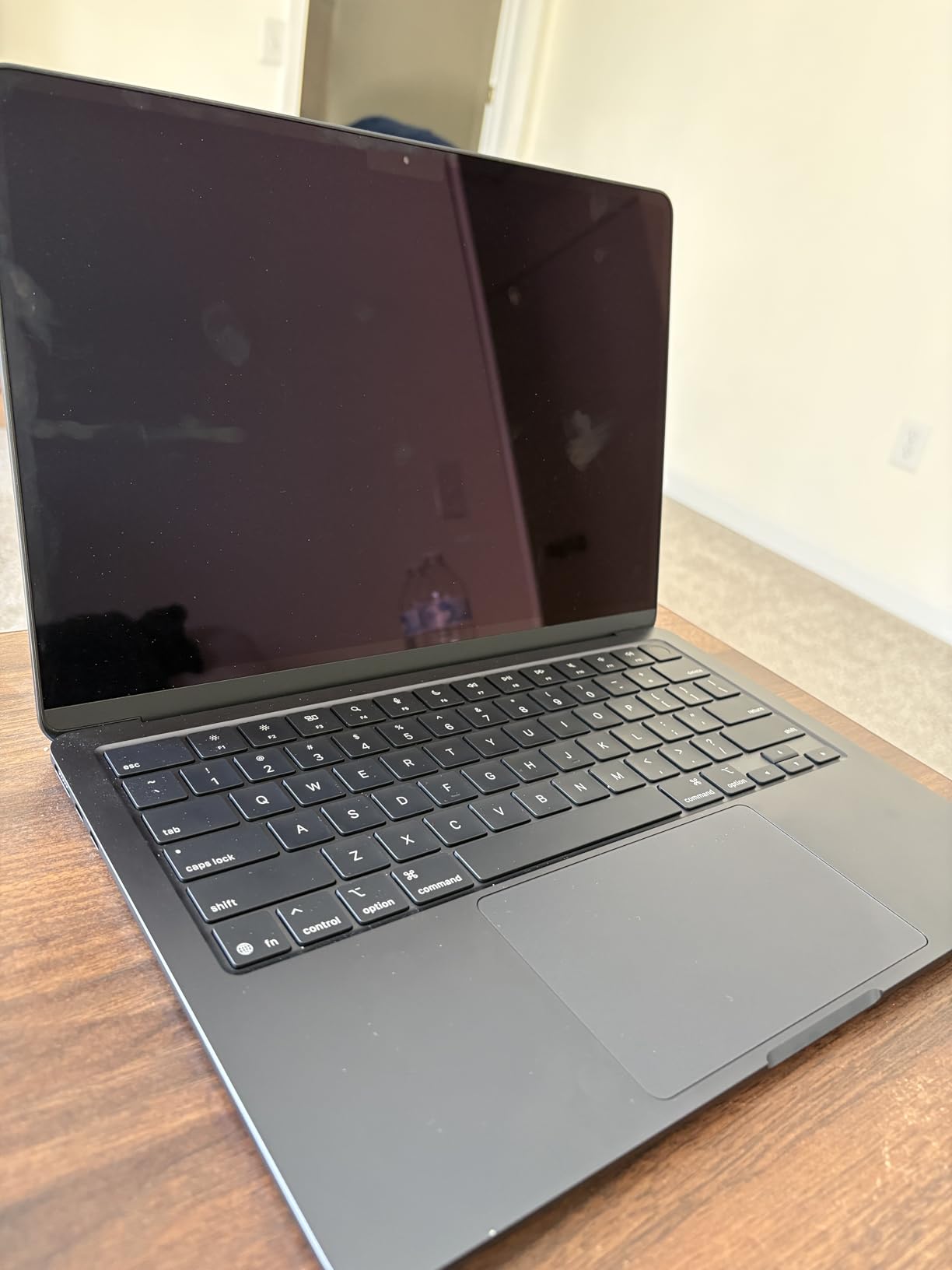 Apple 2025 MacBook Air 13-inch Laptop with M4 chip: Built for Apple Intelligence, 13.6-inch Liquid Retina Display, 16GB Unified Memory, 256GB SSD Storage, 12MP Center Stage Camera, Touch ID; Sky Blue customer photo 2